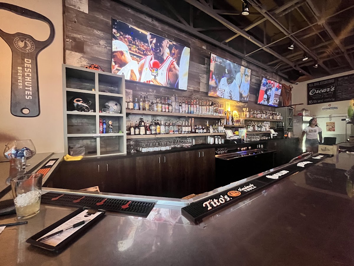 Oscar's pub - Photo 1