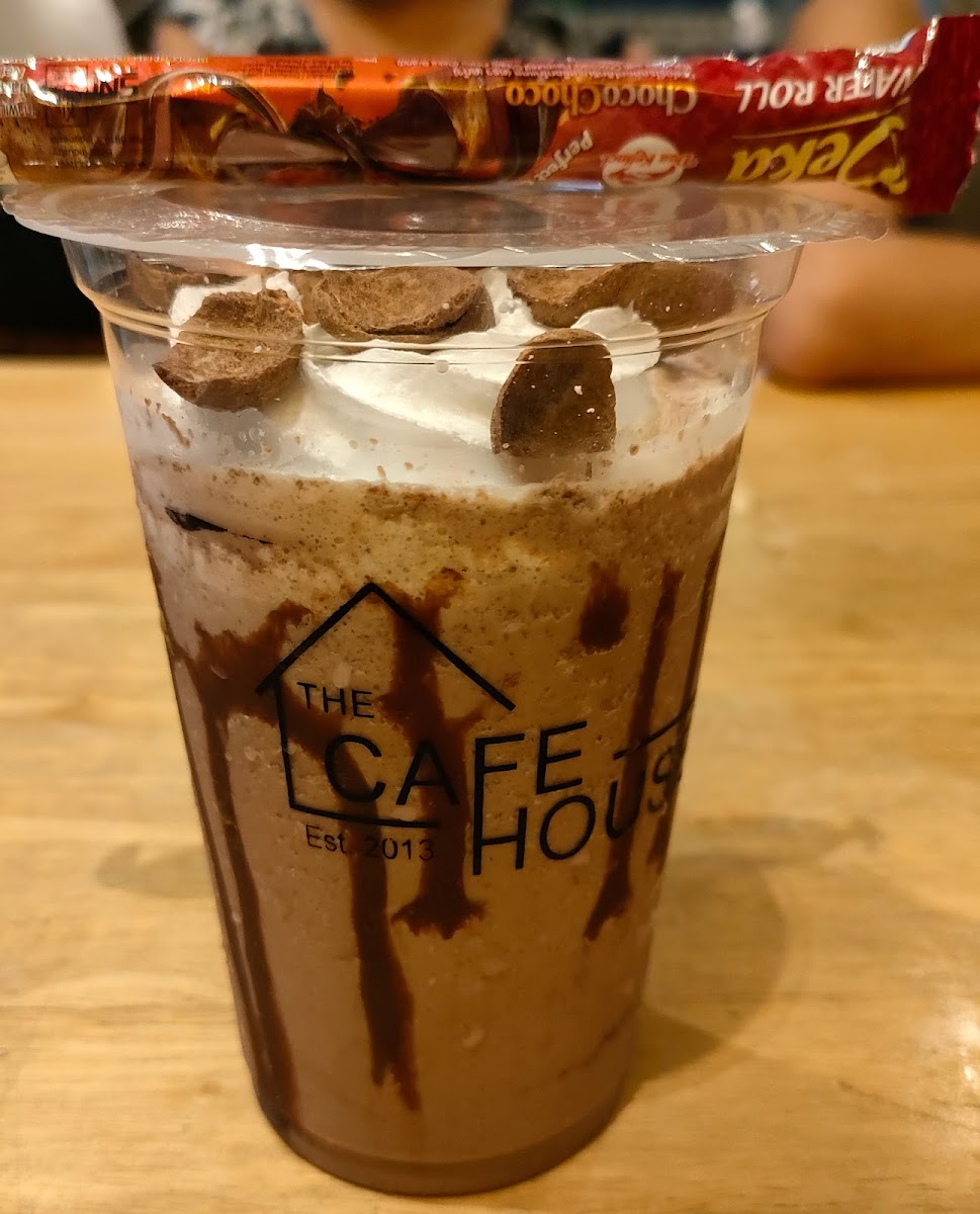 The Cafe House - Photo 8