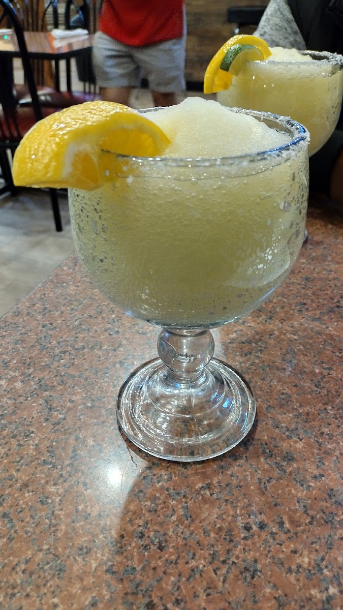 Froggie's Bar and Grill - Photo 7