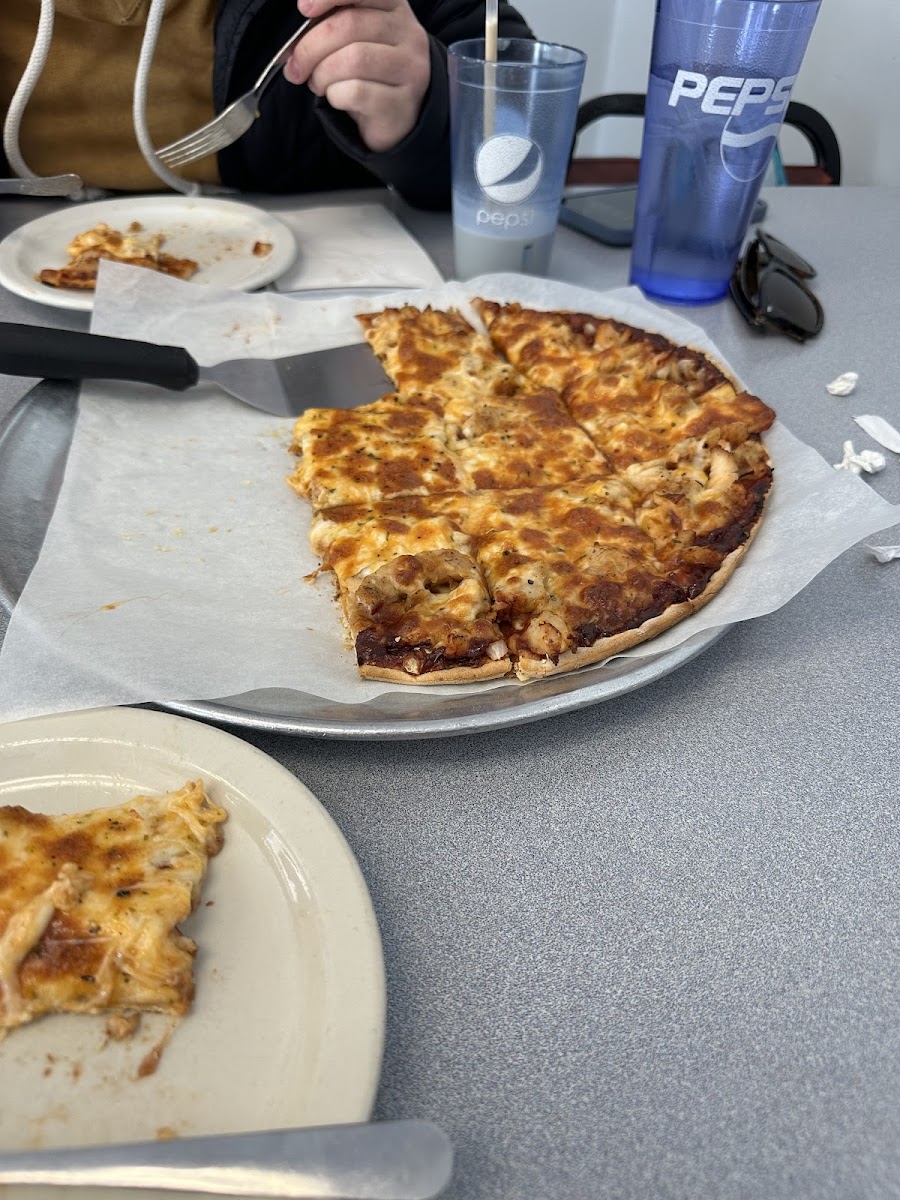 Dudley's Pizza & Sandwich Shop - Photo 9