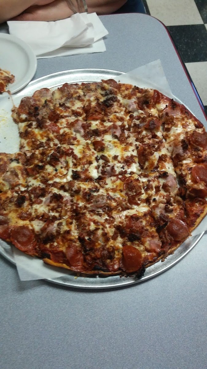 Dudley's Pizza & Sandwich Shop - Photo 4