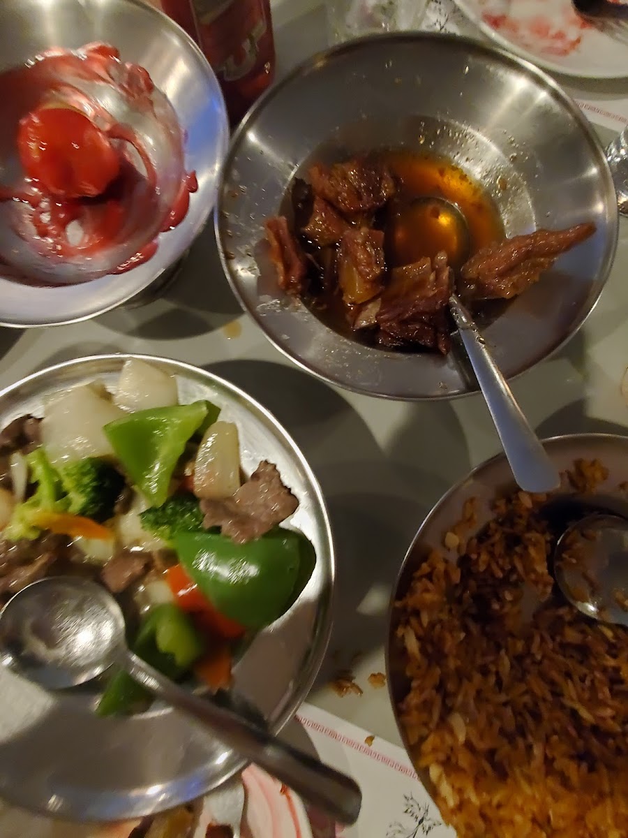 Minh Wang Family Restaurant - Photo 9