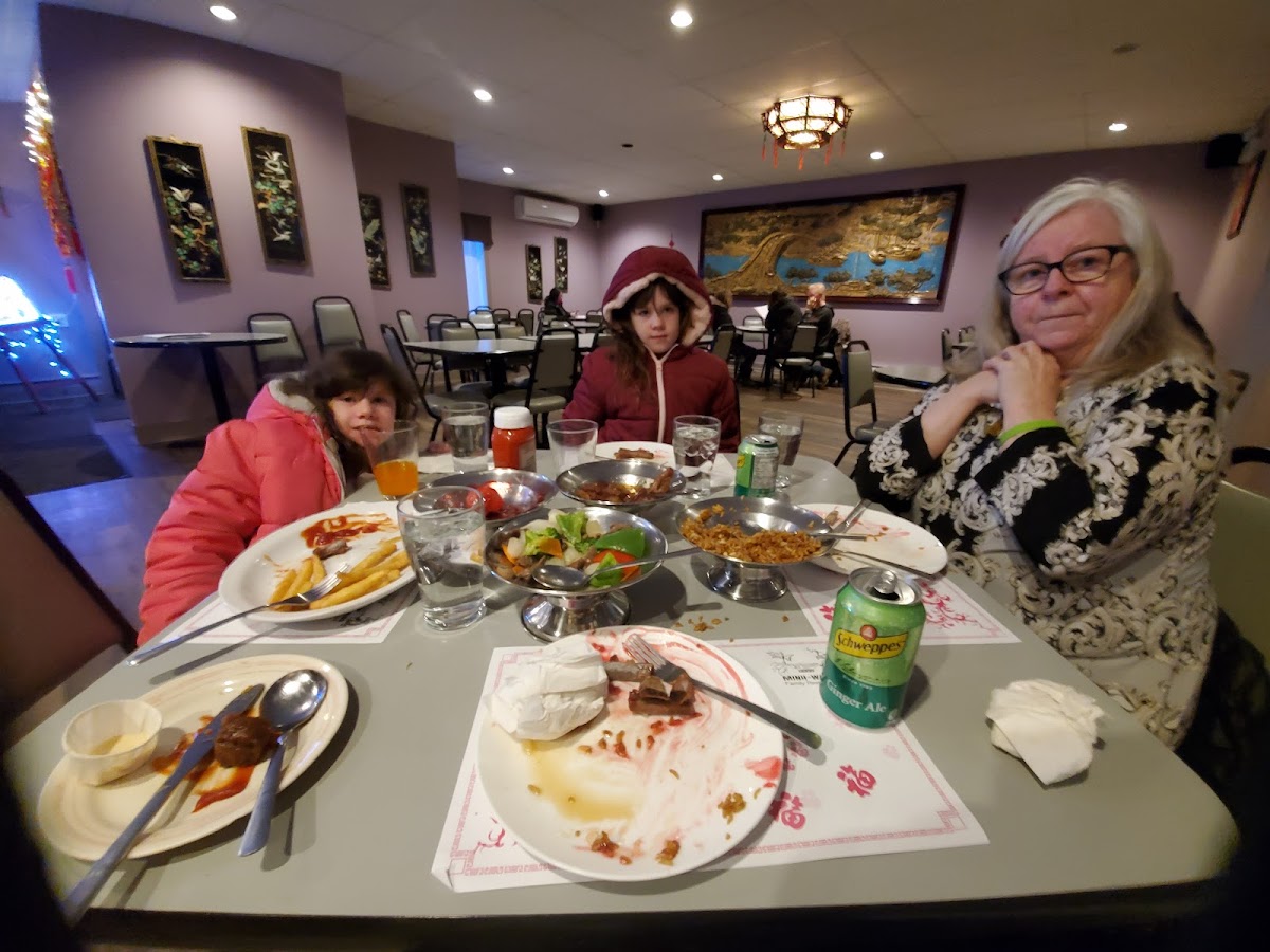 Minh Wang Family Restaurant - Photo 8
