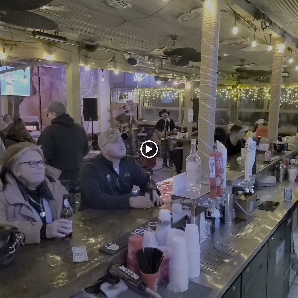 ALY ANNE'S Bar And Grill - Photo 1