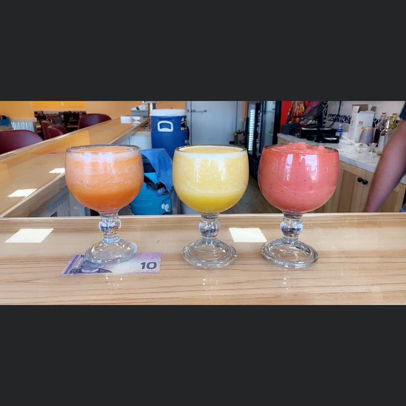Tres Amigos - Photo 1
