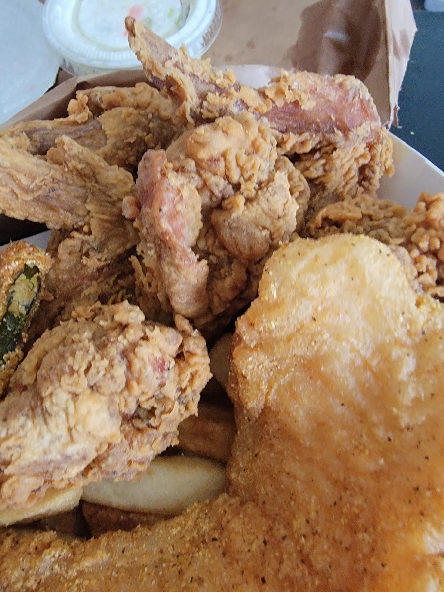Chicago's Chicken Shack Broadview - Photo 6