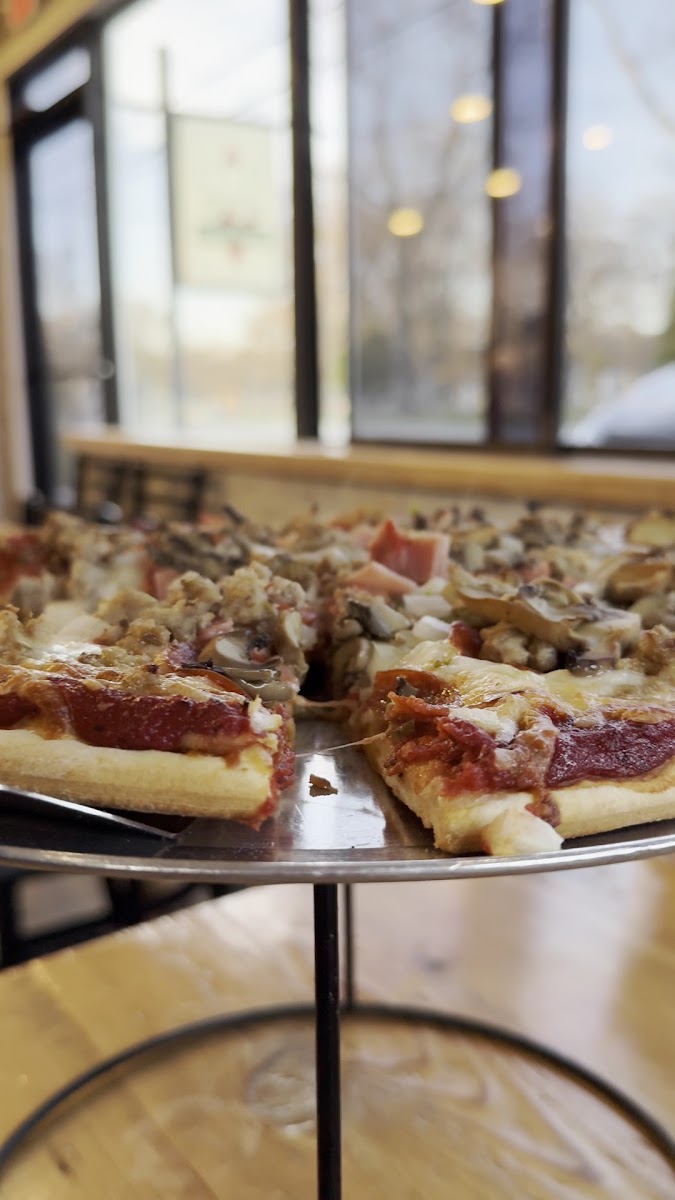 Chuck Wagon Pizza - Photo 1