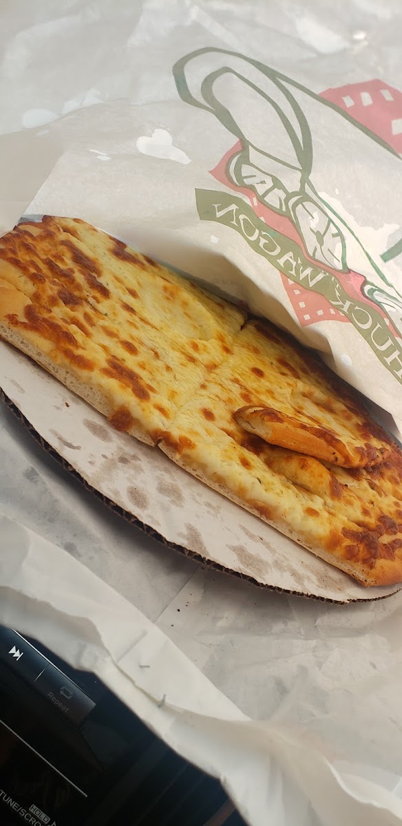 Chuck Wagon Pizza - Photo 7