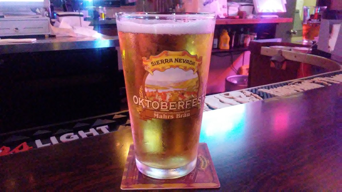 Yukon's Tavern & Grill - Photo 7
