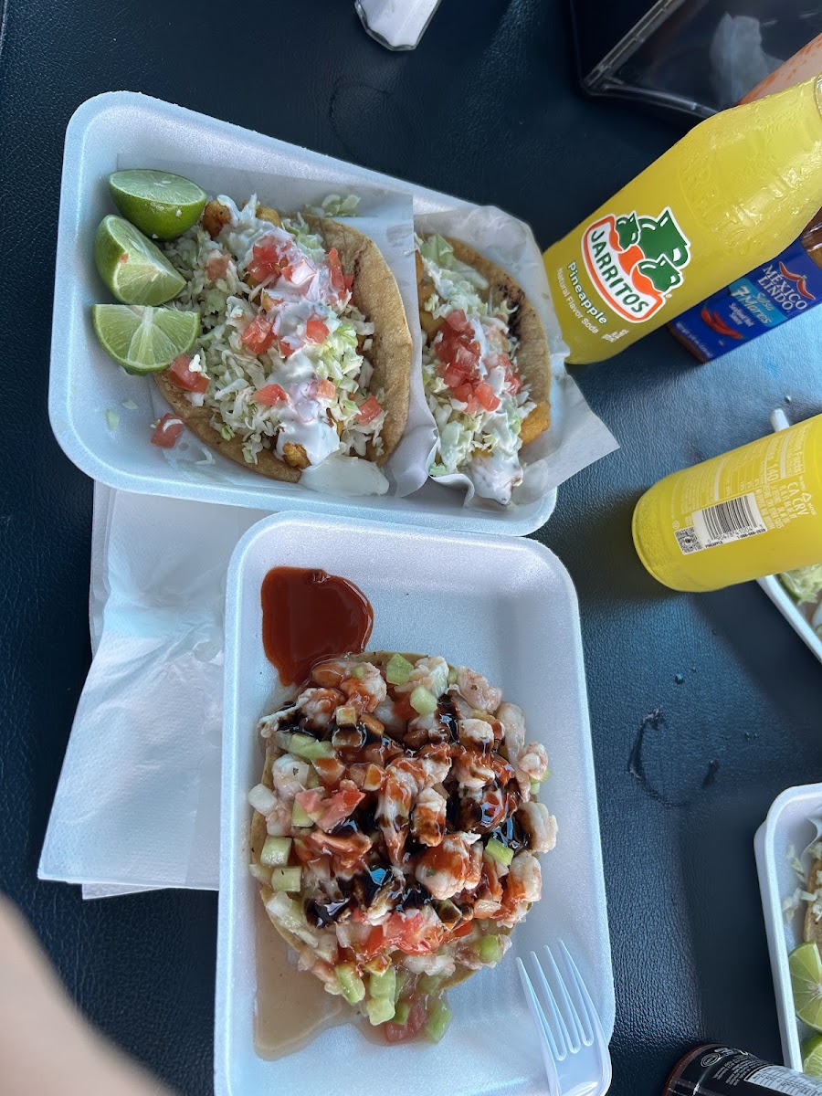 Juanita's Tacos y Mariscos - Photo 2