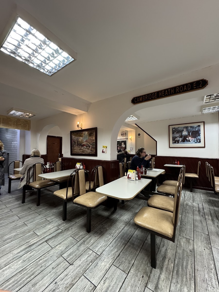 Hulya's Cafe - Photo 3