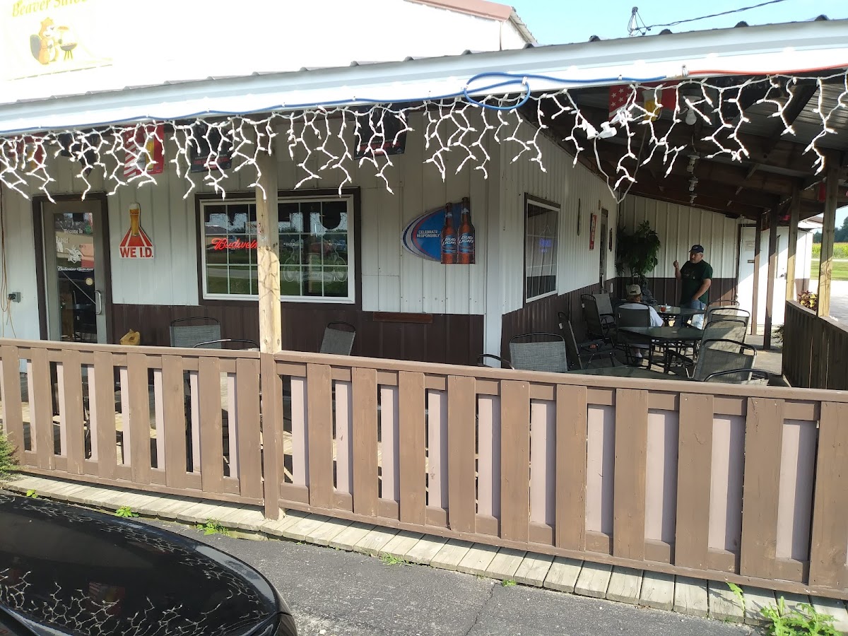 Beaver Saloon - Photo 8