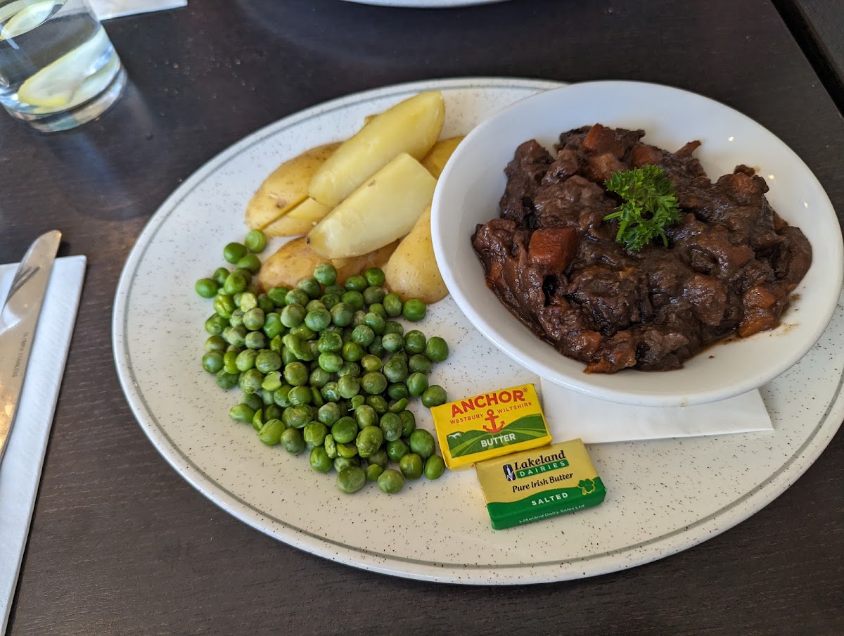 The Waterside Cafe Bistro - Photo 8