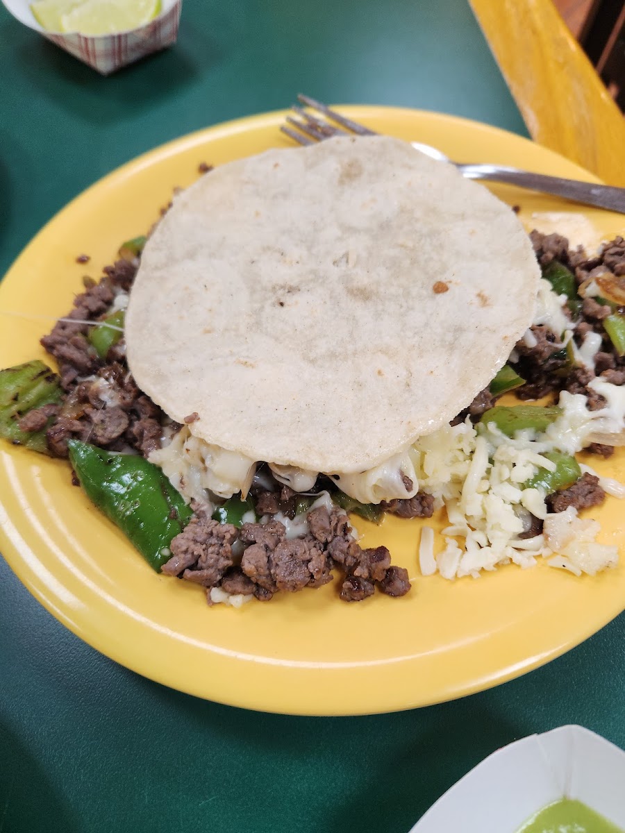 Taqueria El Cometa - Photo 5