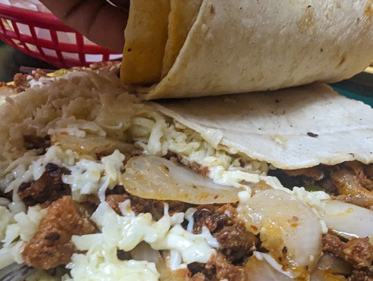 Taqueria El Cometa - Photo 8