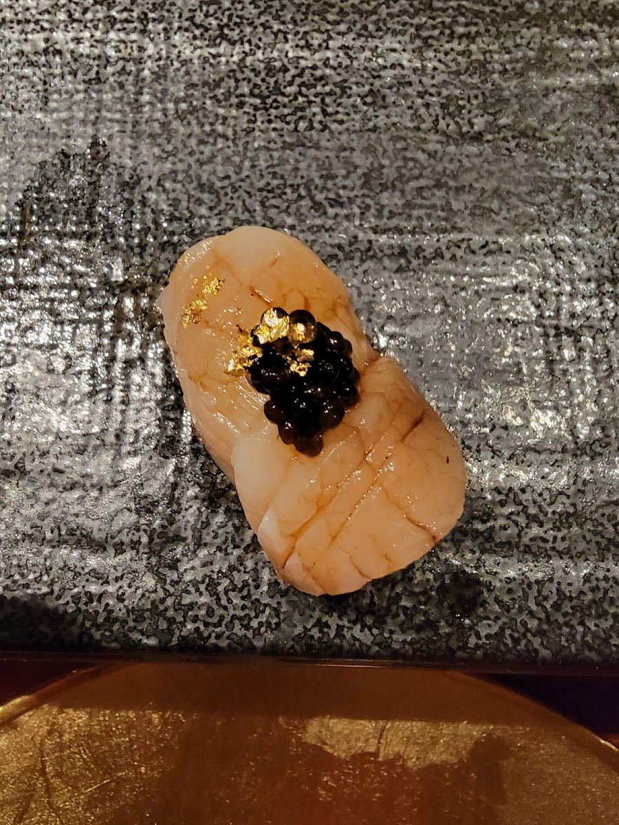 Hilo sushi Omakase - Photo 4