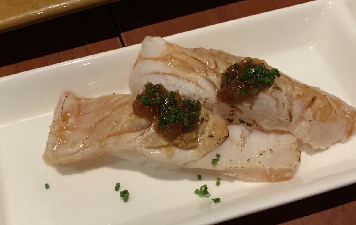 Hilo sushi Omakase - Photo 7
