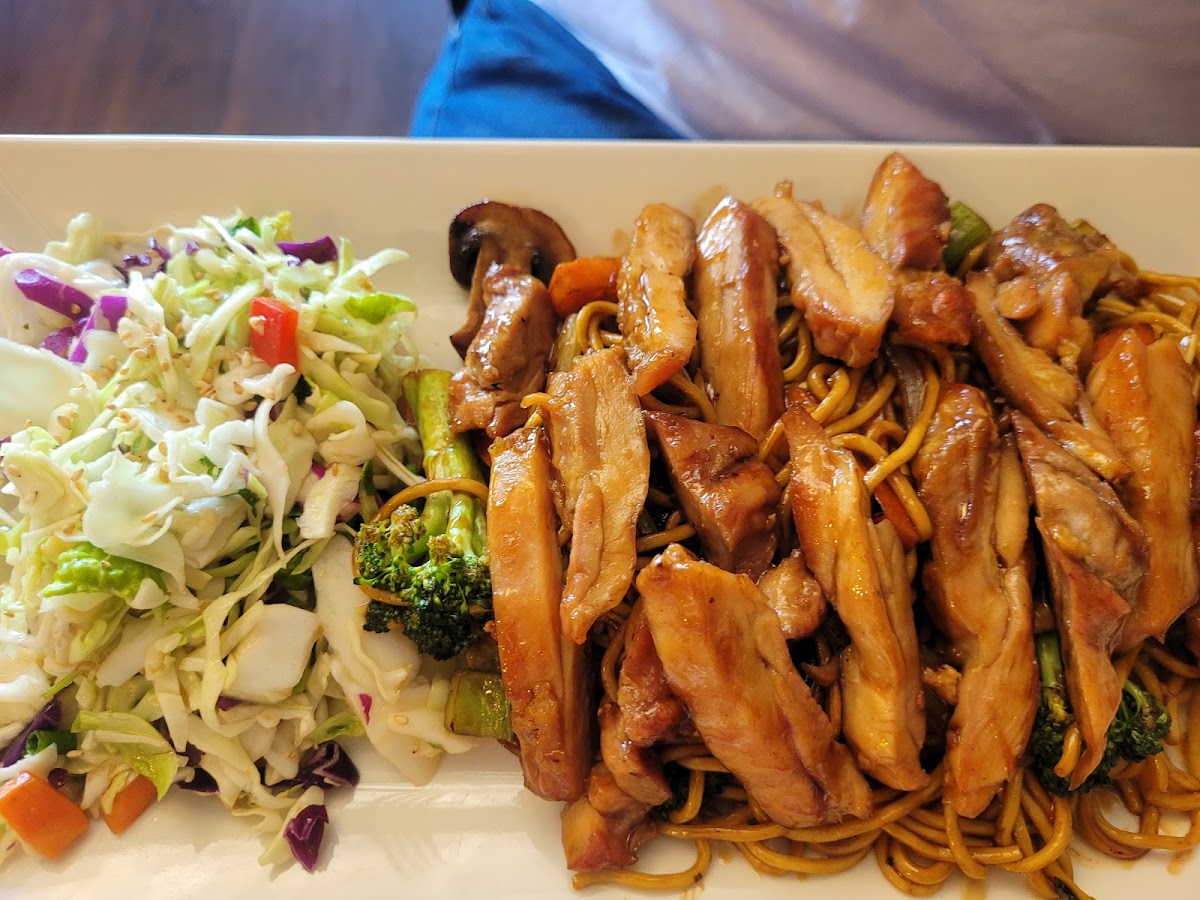 Chelan Teriyaki Bistro - Photo 6