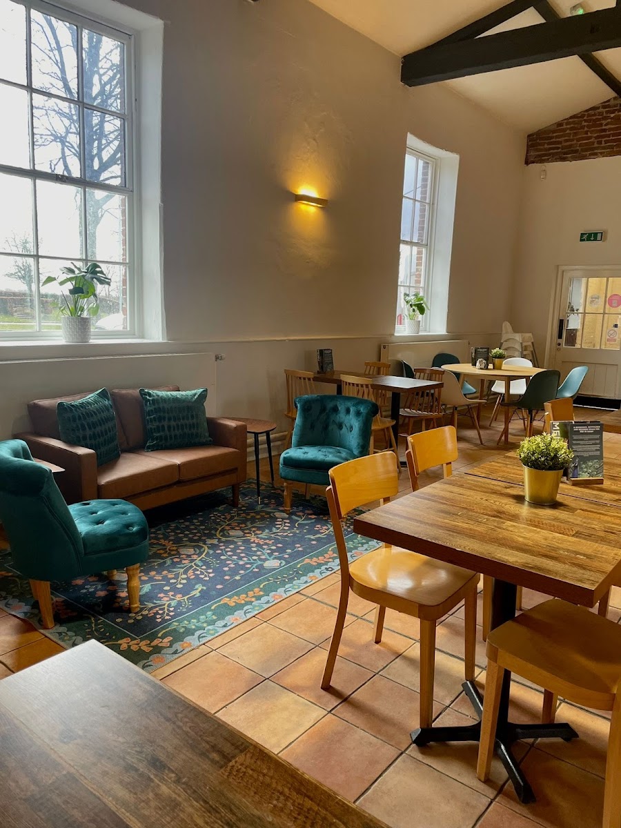 The Stables Café, Heaton Park - Photo 3
