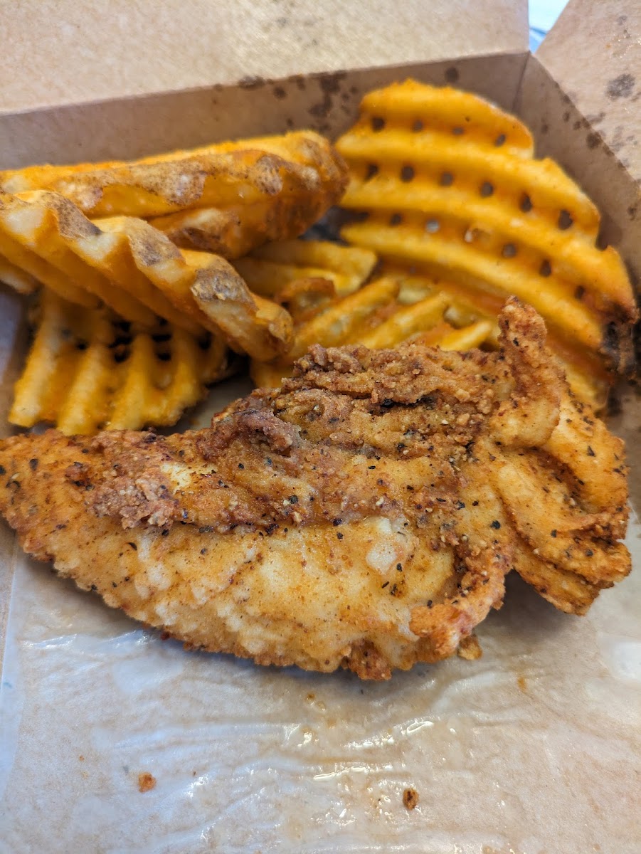 Chicken Head's - Photo 8