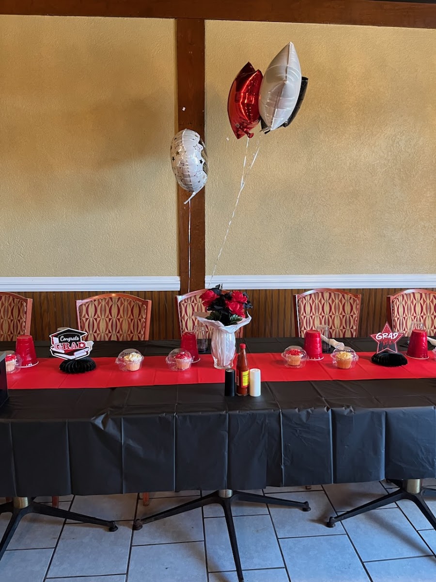 Flossie's Soul Food Restaurant - Photo 2