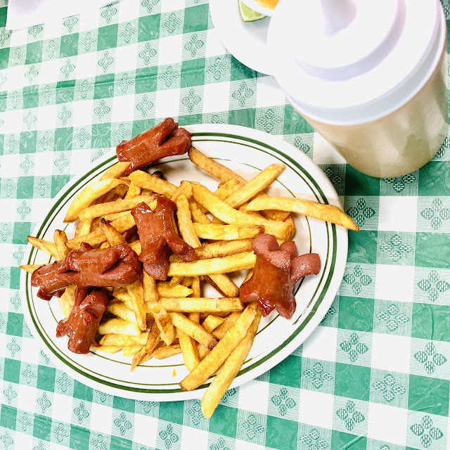 Salchipapas