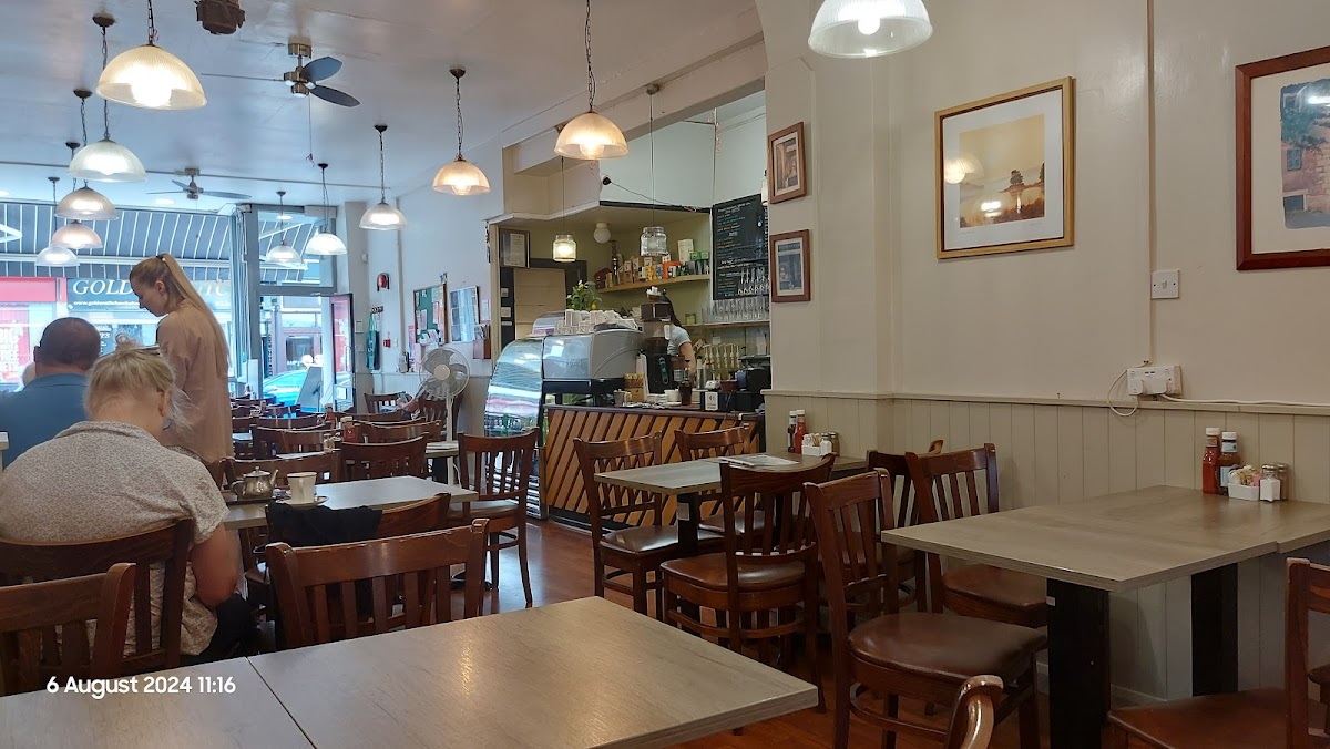 Spencer's Cafe - Cheltenham - Photo 4