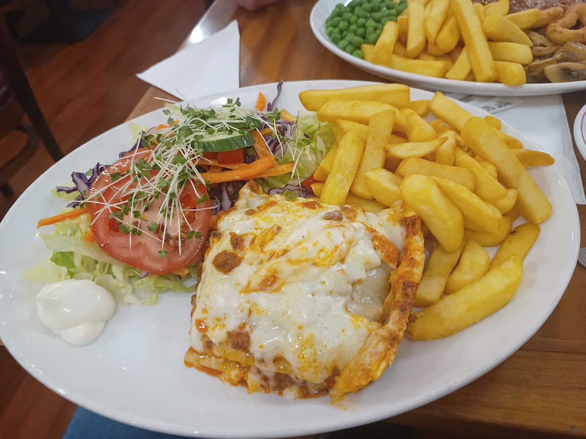 Spencer's Cafe - Cheltenham - Photo 6