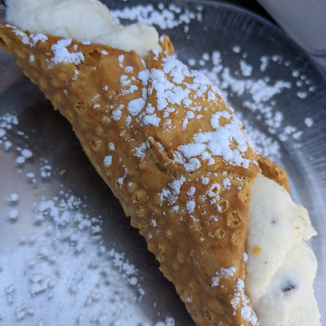 Classic Cannoli Siciliani