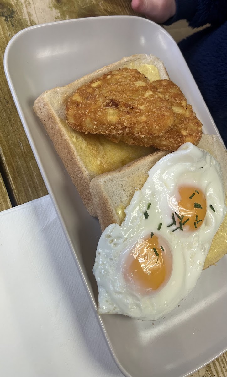 The Breakfast Lounge - Photo 5