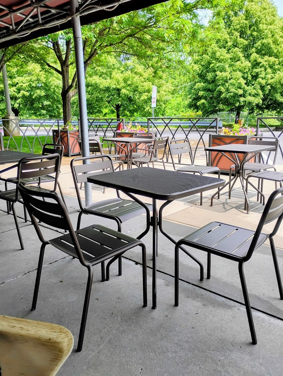 Wegmans Market Café