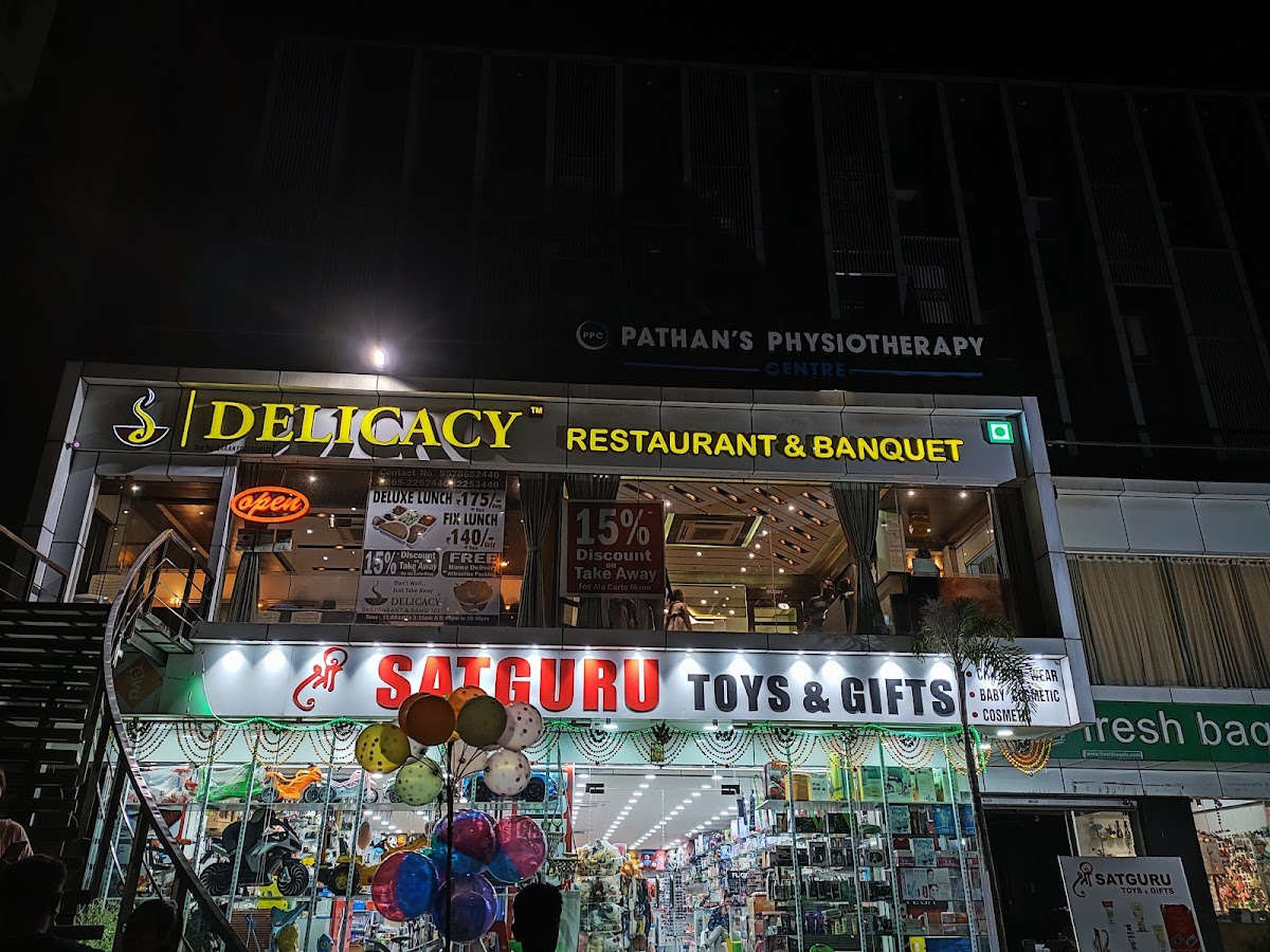 Delicacy Restaurant & Banquet (Pure Veg)(Vadodara)