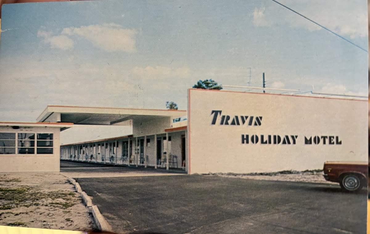 Travis Restaurant