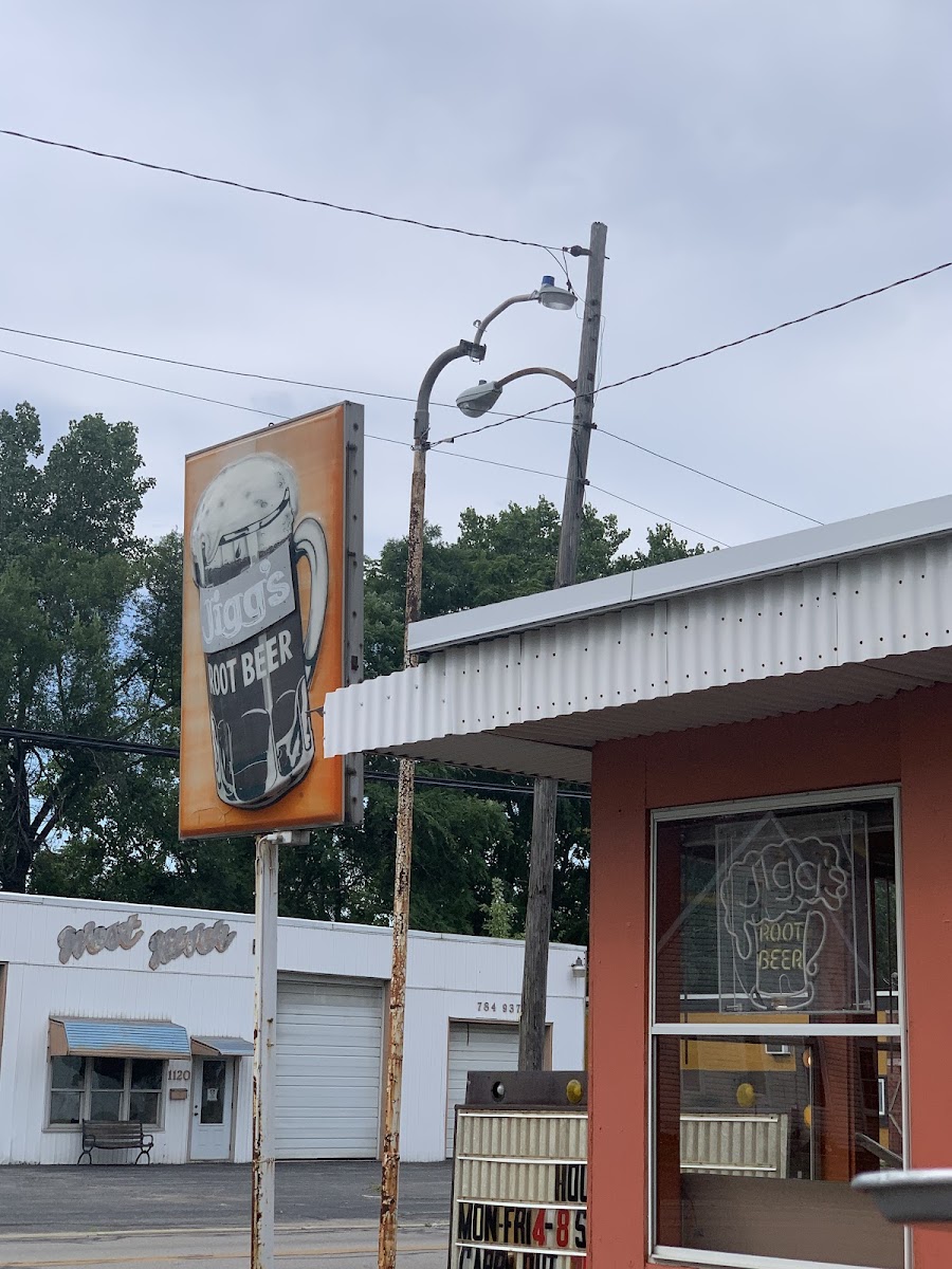 Jiggs Drive In - Photo 2