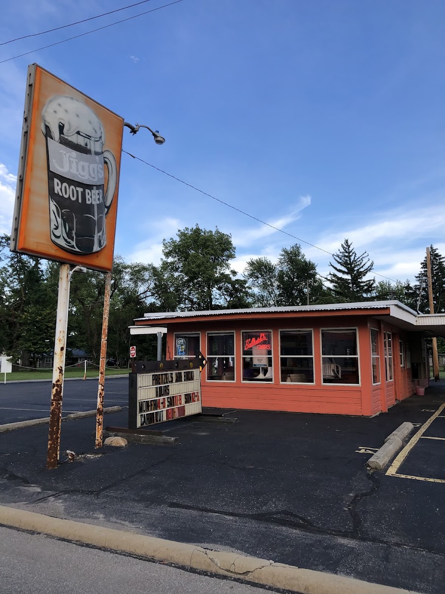 Jiggs Drive In - Photo 3