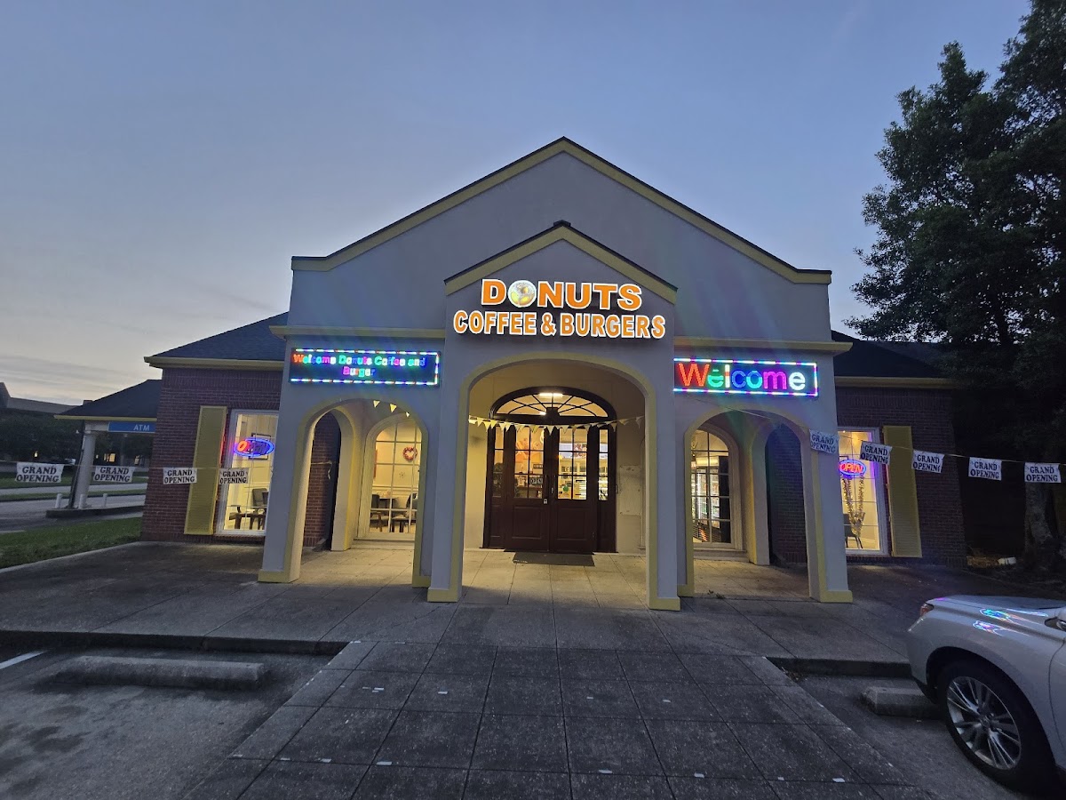 Donuts Coffee & Burgers - Photo 3