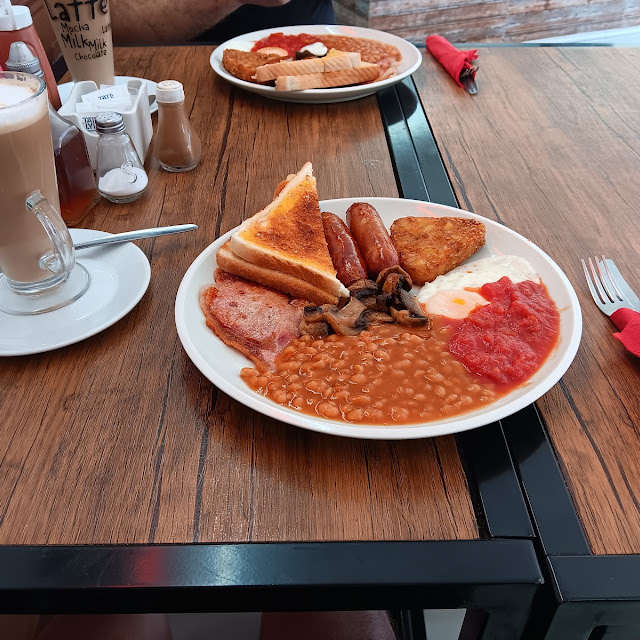 English Breakfast Sunshine on a Plate