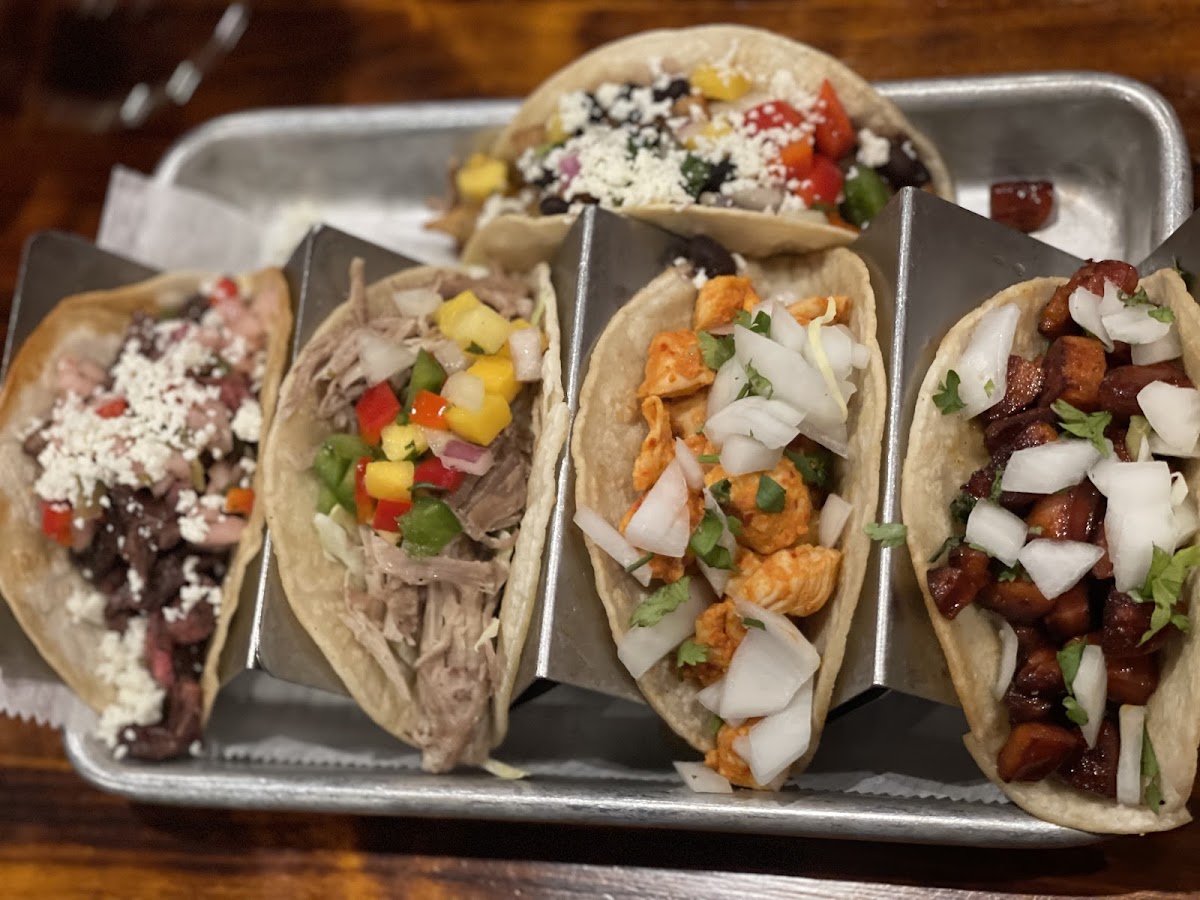 El Mexicano Tacos & Cantina - Photo 6