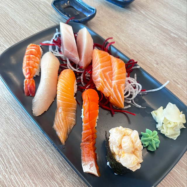 Sashimi and Sushi Combo