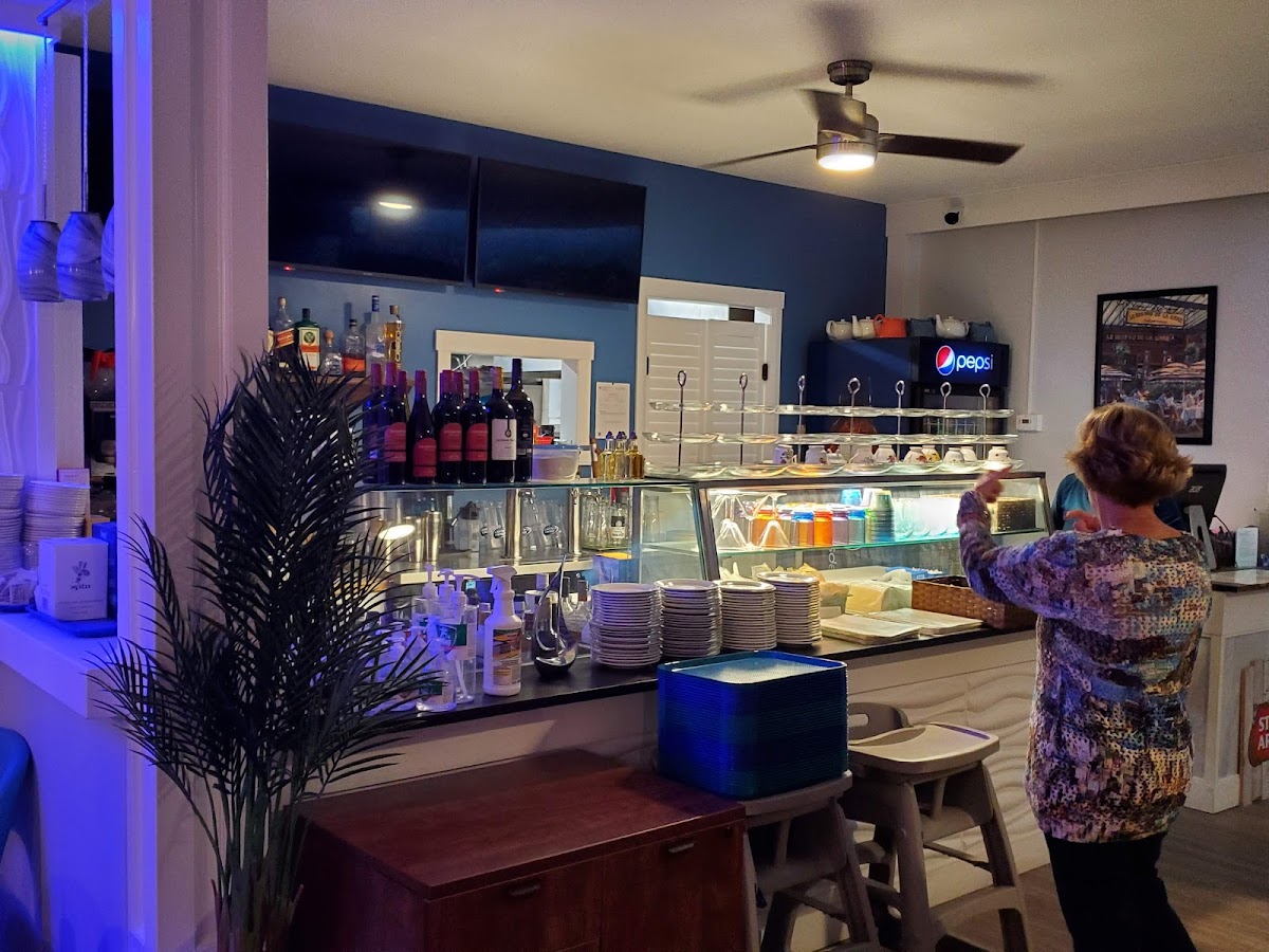 Beach House Restaurant - Photo 6