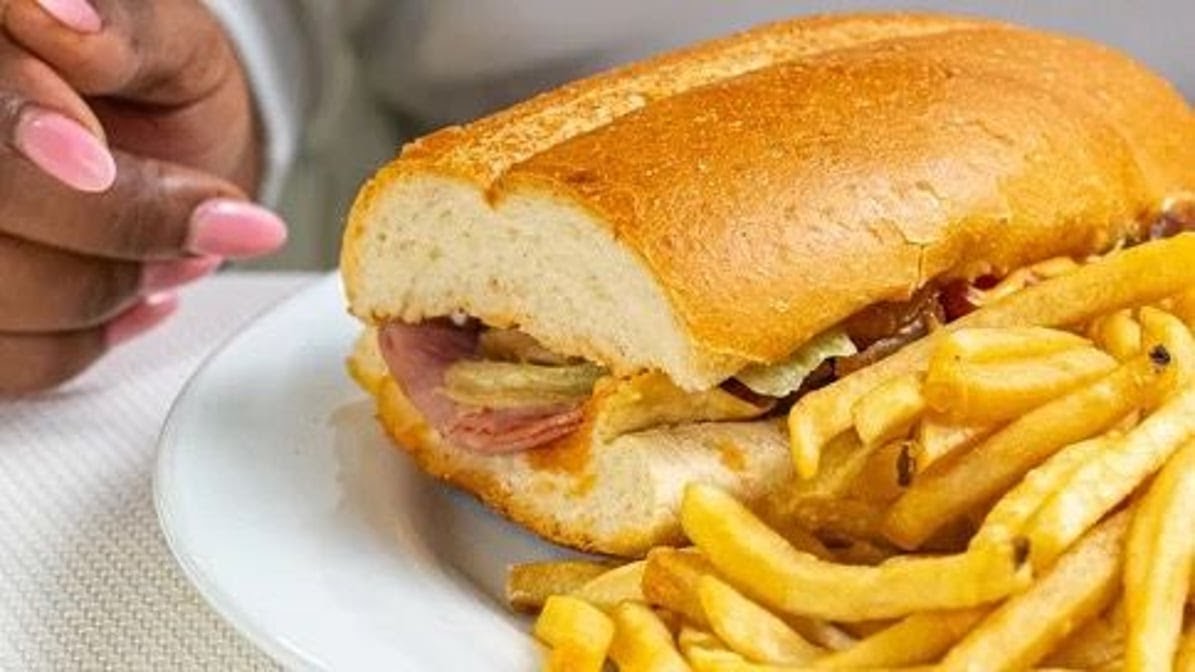 Los Mocanos Restaurant - Photo 3