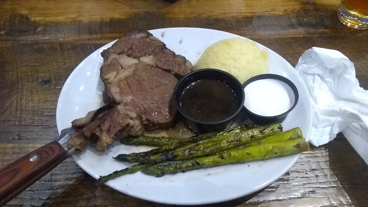 Legacy Restaurant & Bar - Photo 8