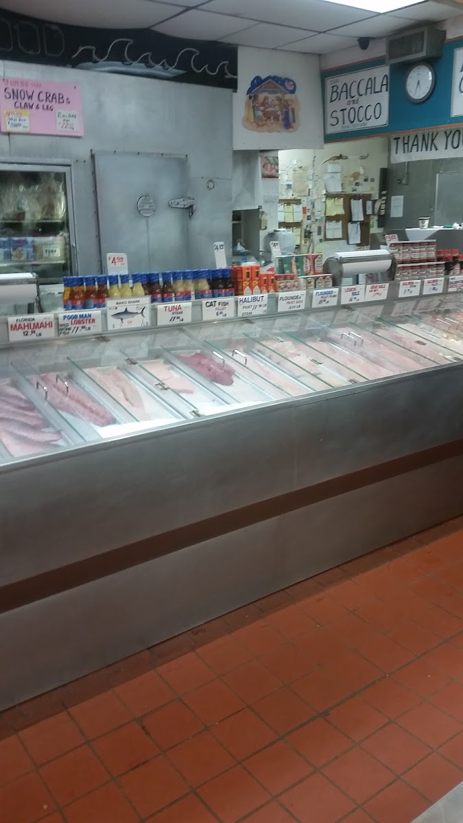Park's Seafood and Fish Market - Photo 2