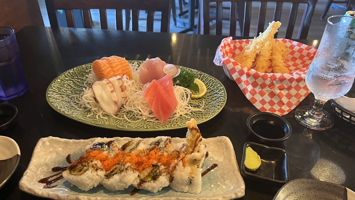 DAMOA SUSHI - Photo 3