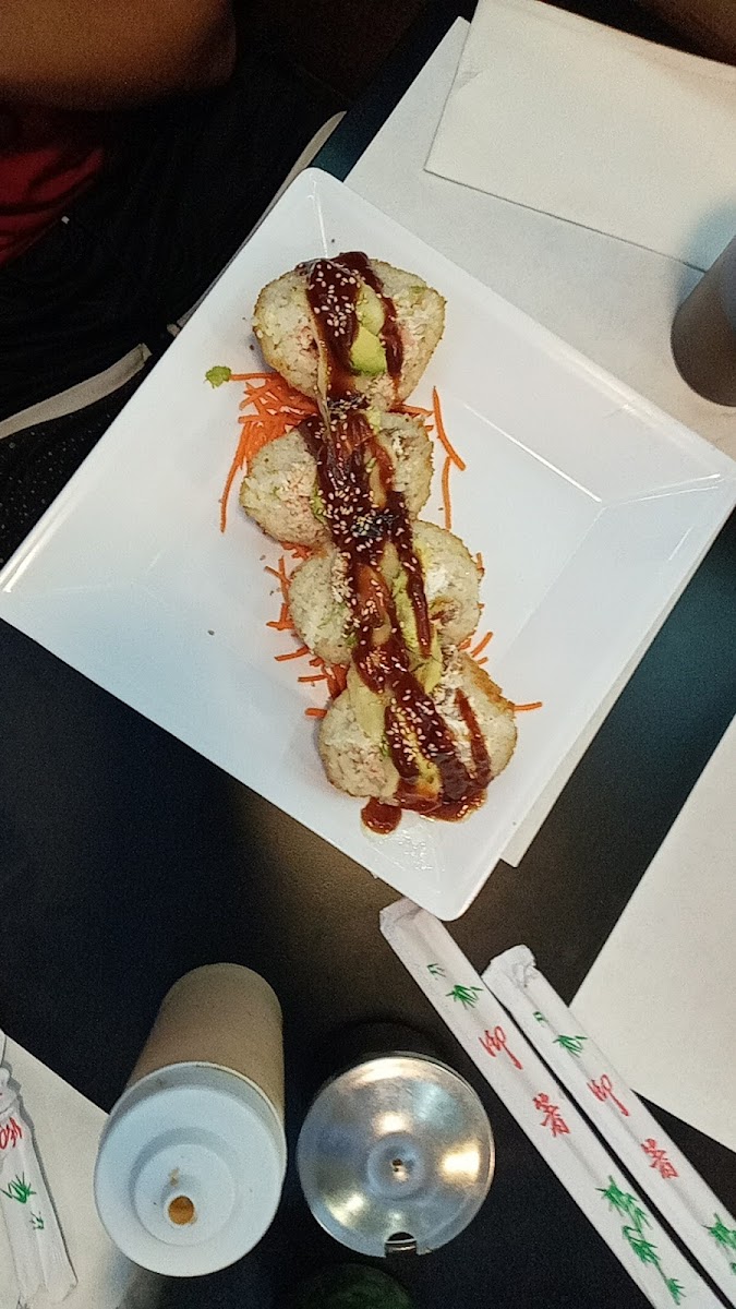 Yokomy Sushi - Photo 9