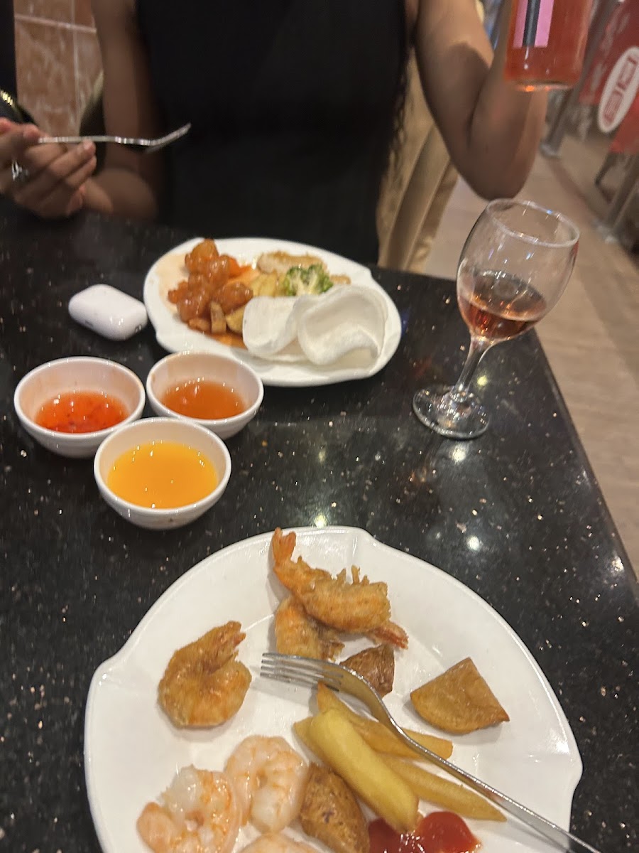 Azuma Buffet & Restaurant - Photo 9