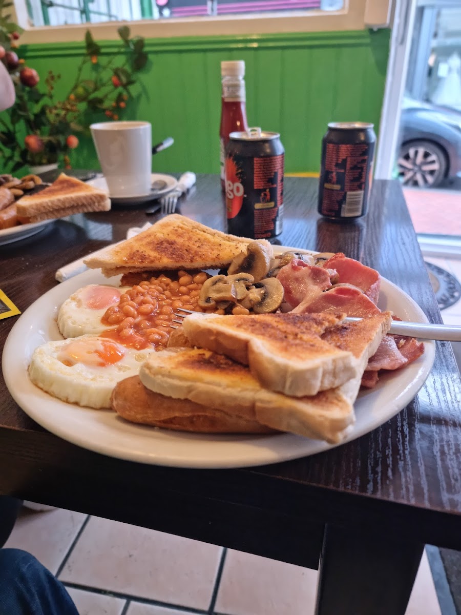 The Priory Cafe - Photo 6