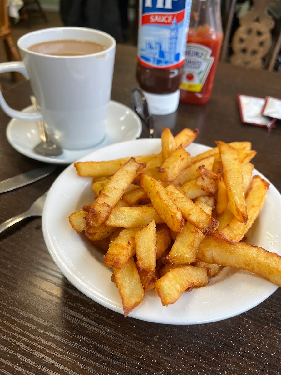 The Priory Cafe - Photo 7