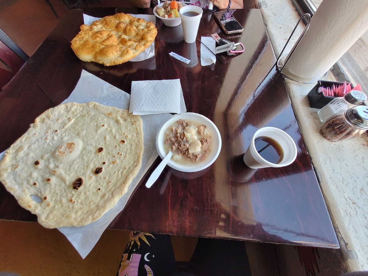Diné Grill - Photo 9