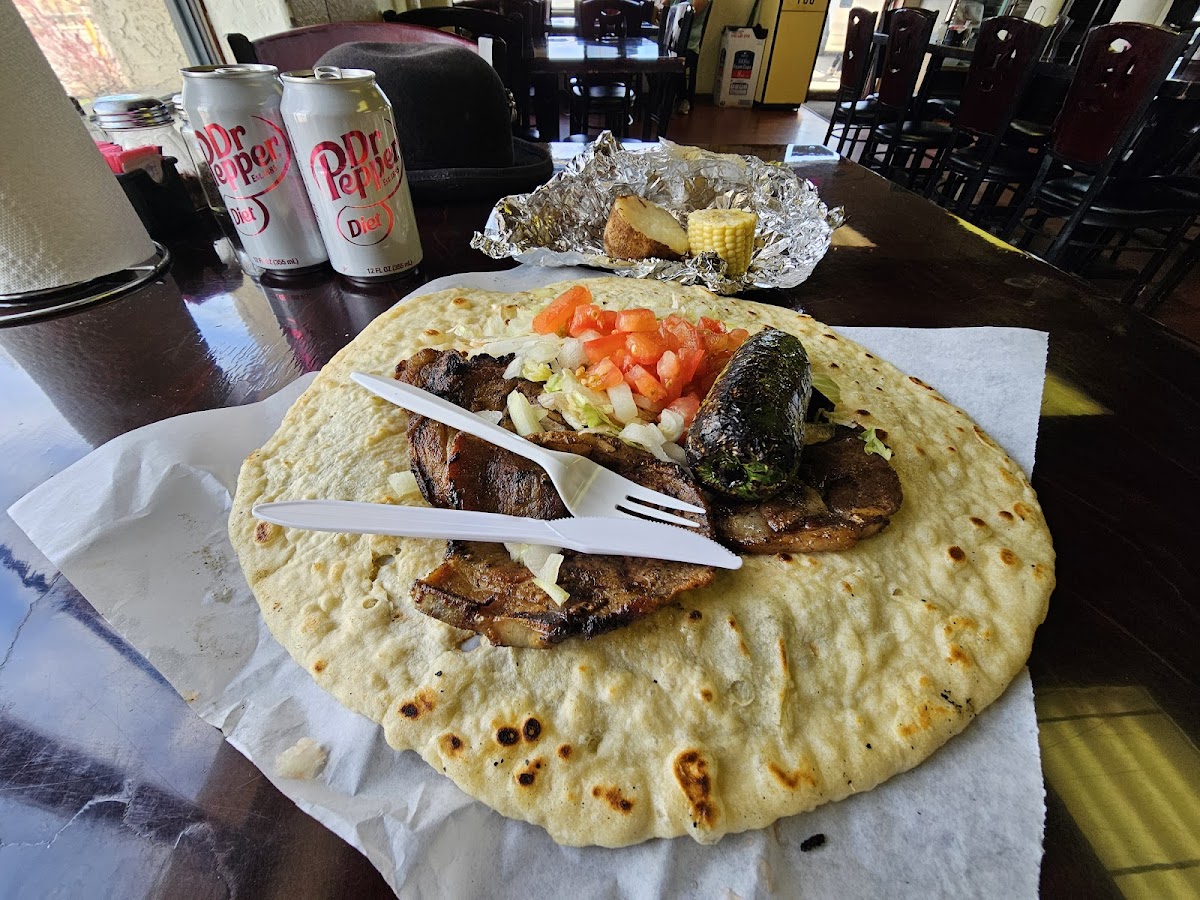 Diné Grill - Photo 3